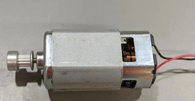 直流電動(dòng)機(jī)不能啟動(dòng)的檢修技巧(圖1) image.png