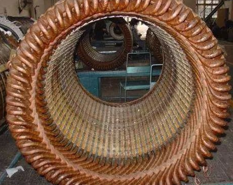 電暈及振動(dòng)是高壓電機(jī)線圈絕緣的天敵！