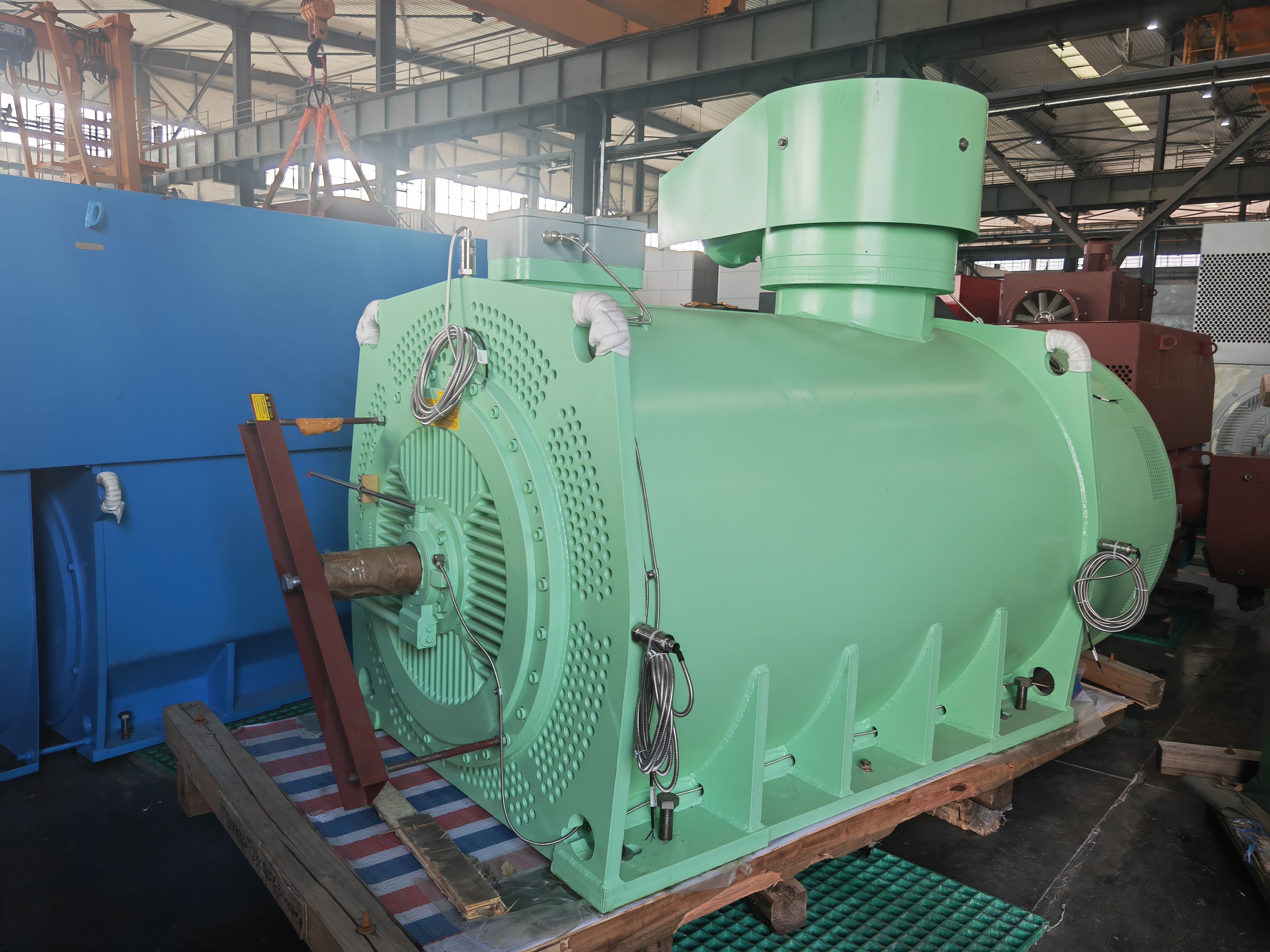 高壓交流電機(jī)節(jié)能改造正在成為大型工廠(chǎng)能效提升的重要抓手